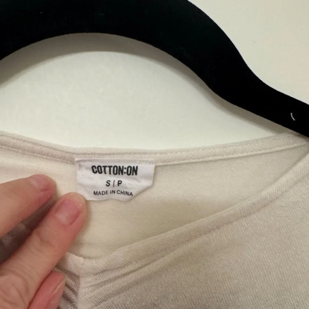 White Sheer Cotton On Top size Small - Picture 3 of 3